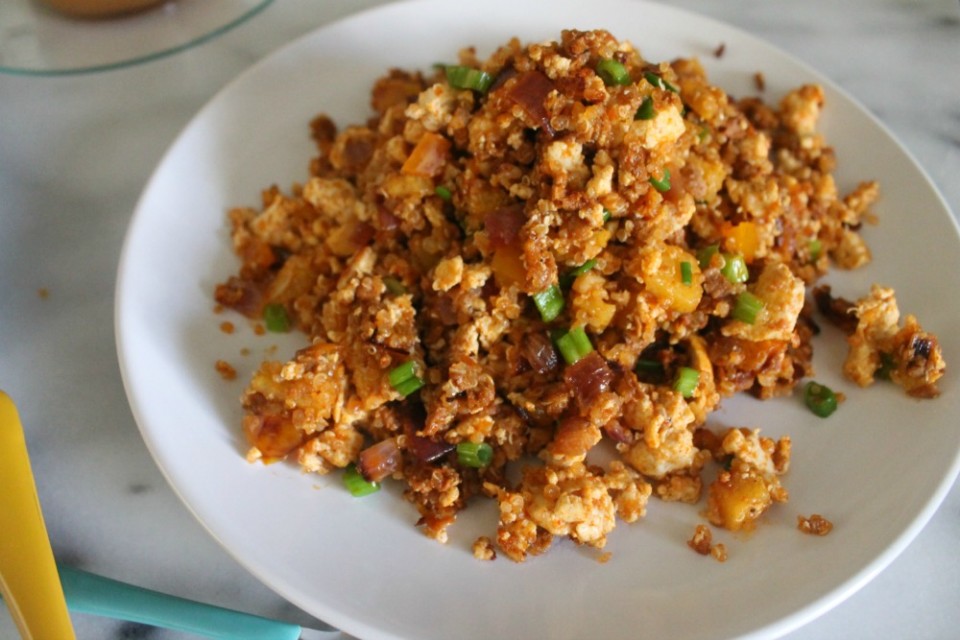 Chorizo Quinoa Scramble - Flora Foodie