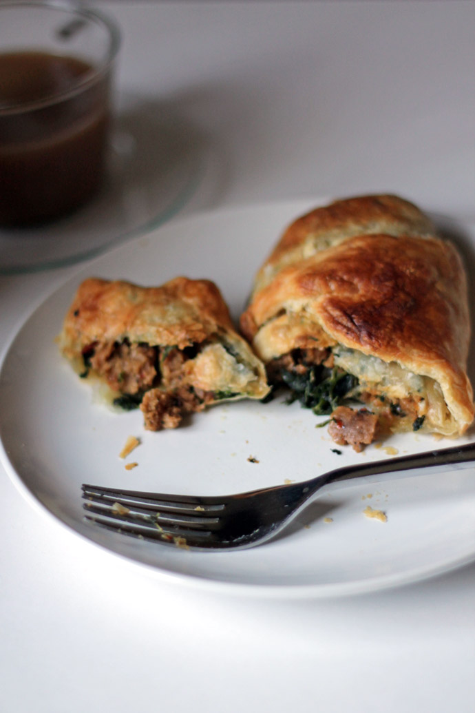 spinach and sausage breakfast croissant